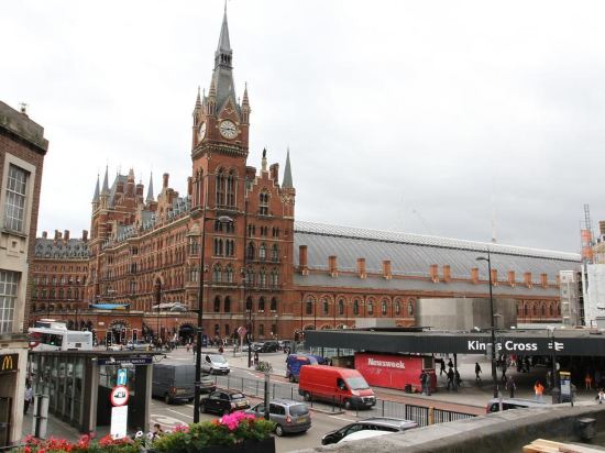 Фото отеля 2