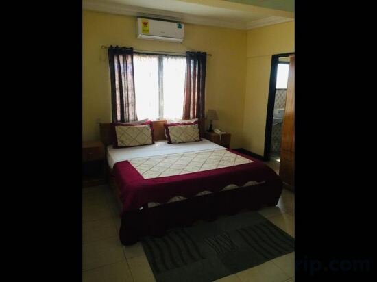 Hotel Room in B&b - Double Room With Sitting Area, Accra, photo