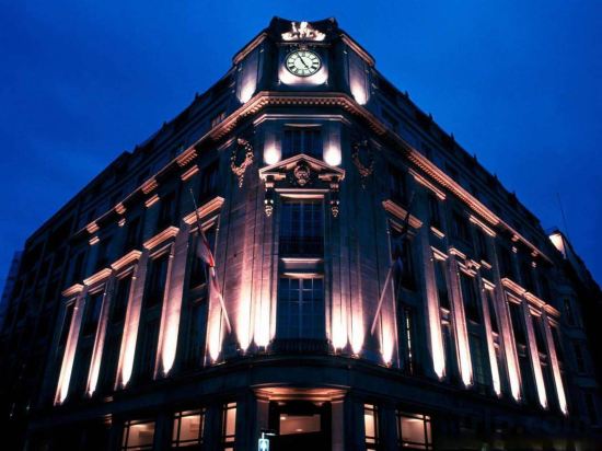 Фото The Trafalgar St. James London, Curio Collection by Hilton