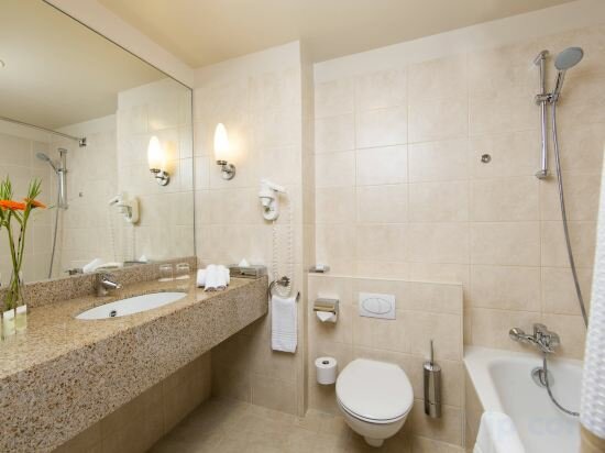 Фото Courtyard by Marriott Brussels