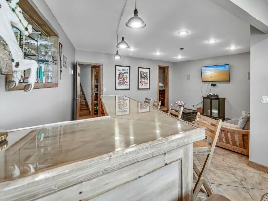 Hotel Spacious Lakeview Retreat with Jacuzzi and Outdoor Dining - Inviting Escape, State of New York, photo