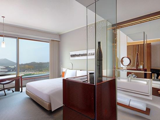 Фото Novotel Hong Kong Citygate