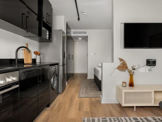 Фото The Tokyo Aparthotel by Totalstay