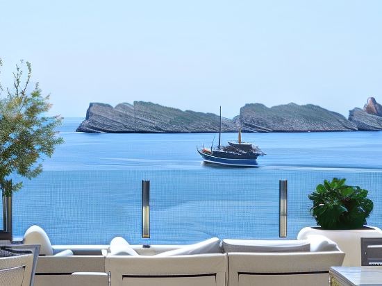 Фото Royal Ariston Hotel