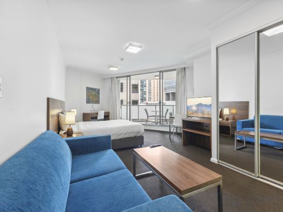 Фото Apx World Square