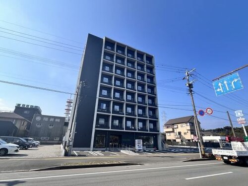 Гостиница ビジネスホテル新開荘 в Оите