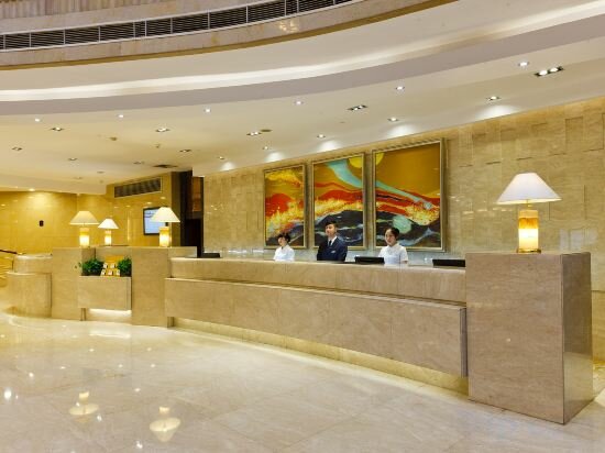 Фото Oriental Deluxe Hotel