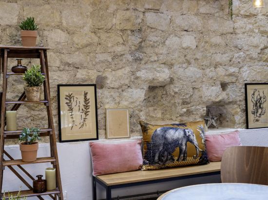 Фото Maxim Quartier Latin