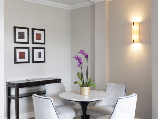 Фото Tower Residences by Blue Orchid