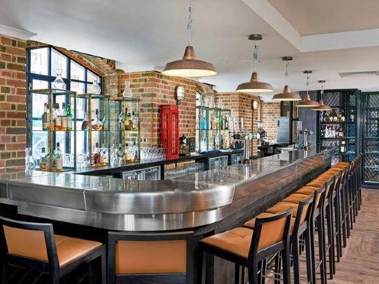 Фото DoubleTree by Hilton London - Docklands Riverside