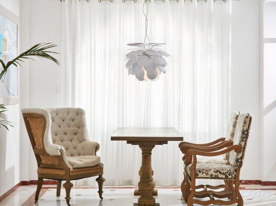 Фото Santorini Palace