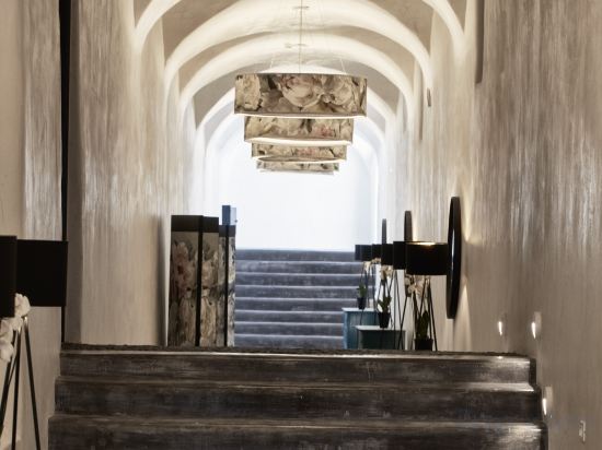 Фото Katikies Garden Santorini - The Leading Hotels Of The World