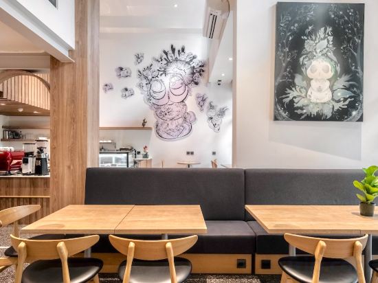 Фото Zen Master Hotel