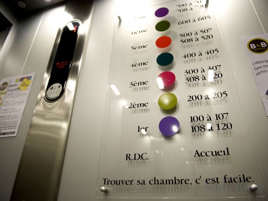 Фото B&B Hôtel Marseille Euromed