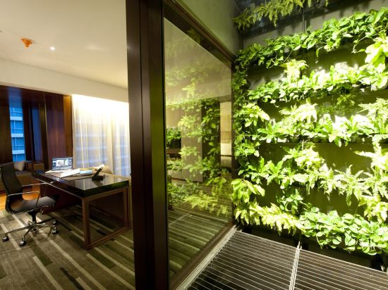 Фото Hansar Bangkok Hotel