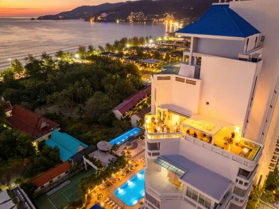 Фото Andaman Beach Suites Hotel