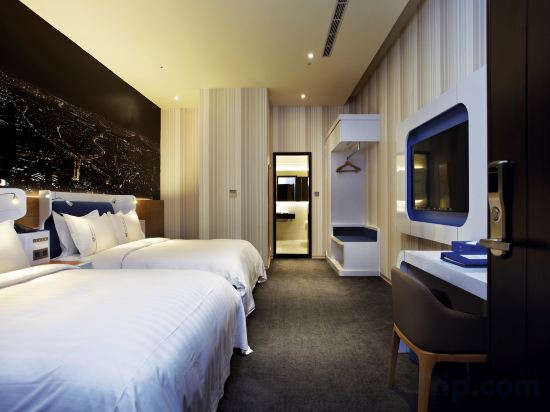 Фото Airline lnn Green Park Way