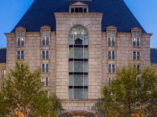 Фото Hotel Crescent Court