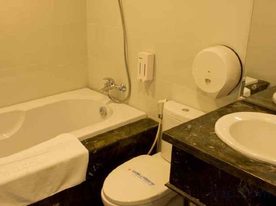 Фото International Hotel