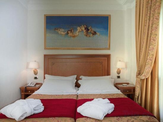 Фото Pinewood Hotel Rome