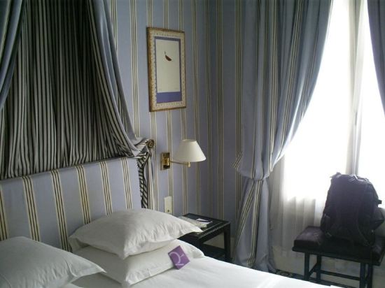 Фото Le Belgrand Hotel Paris Champs Elysees, Tapestry Collection by Hilton