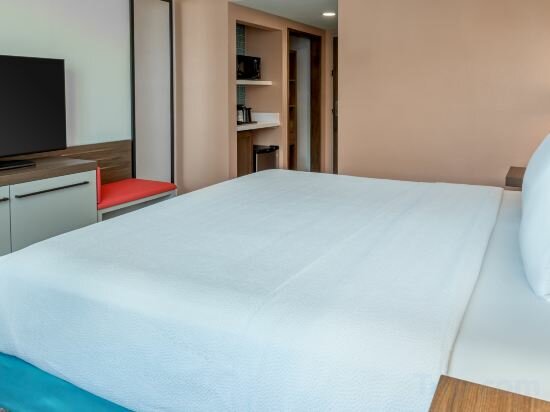 Фото Hilton Garden Inn LAX Los Angeles Airport