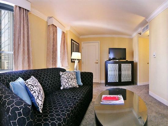 Фото Warwick Allerton - Chicago