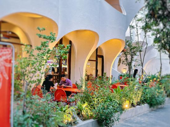 Фото Green World