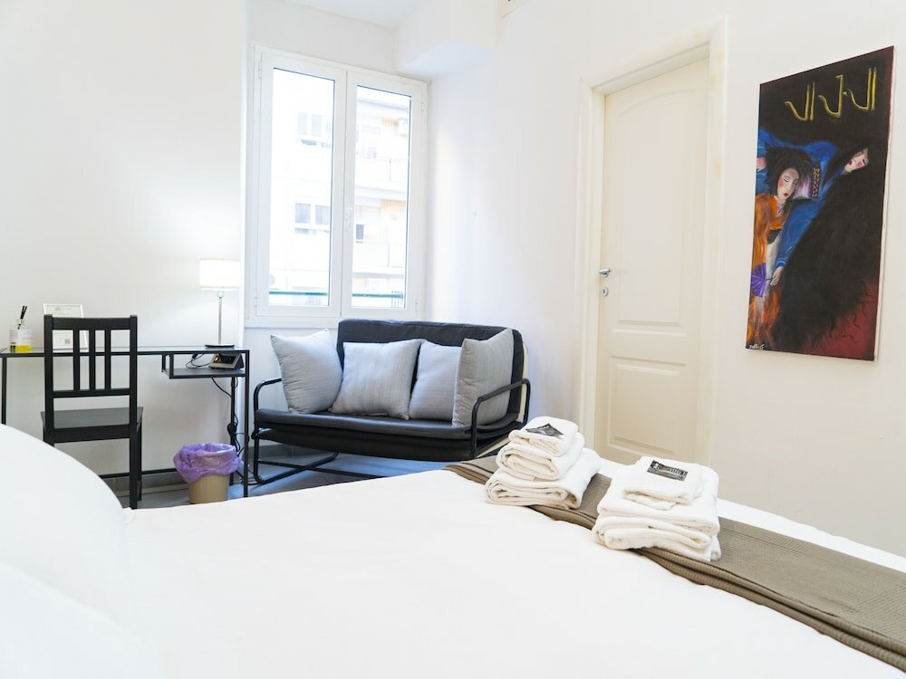 Фото Salotto Piramide B&b