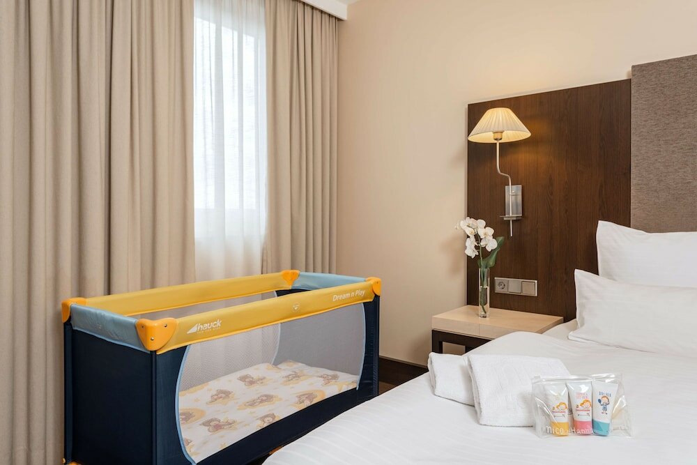 Фото NH Danube City