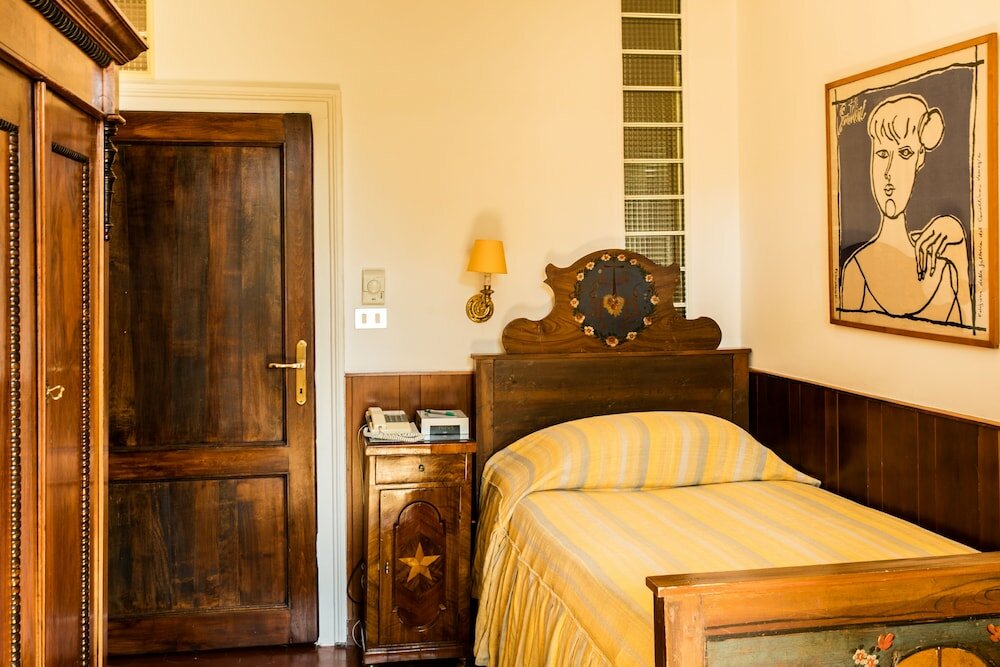 Фото Residenza d'Epoca Albergo Quattro Fontane