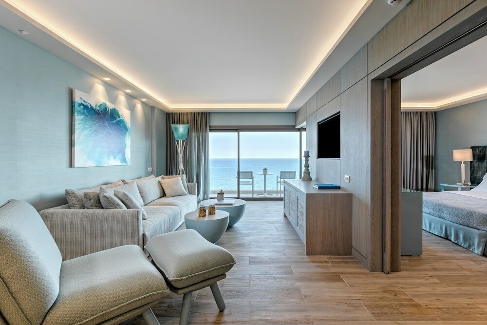 Фото Amada Colossos Resort