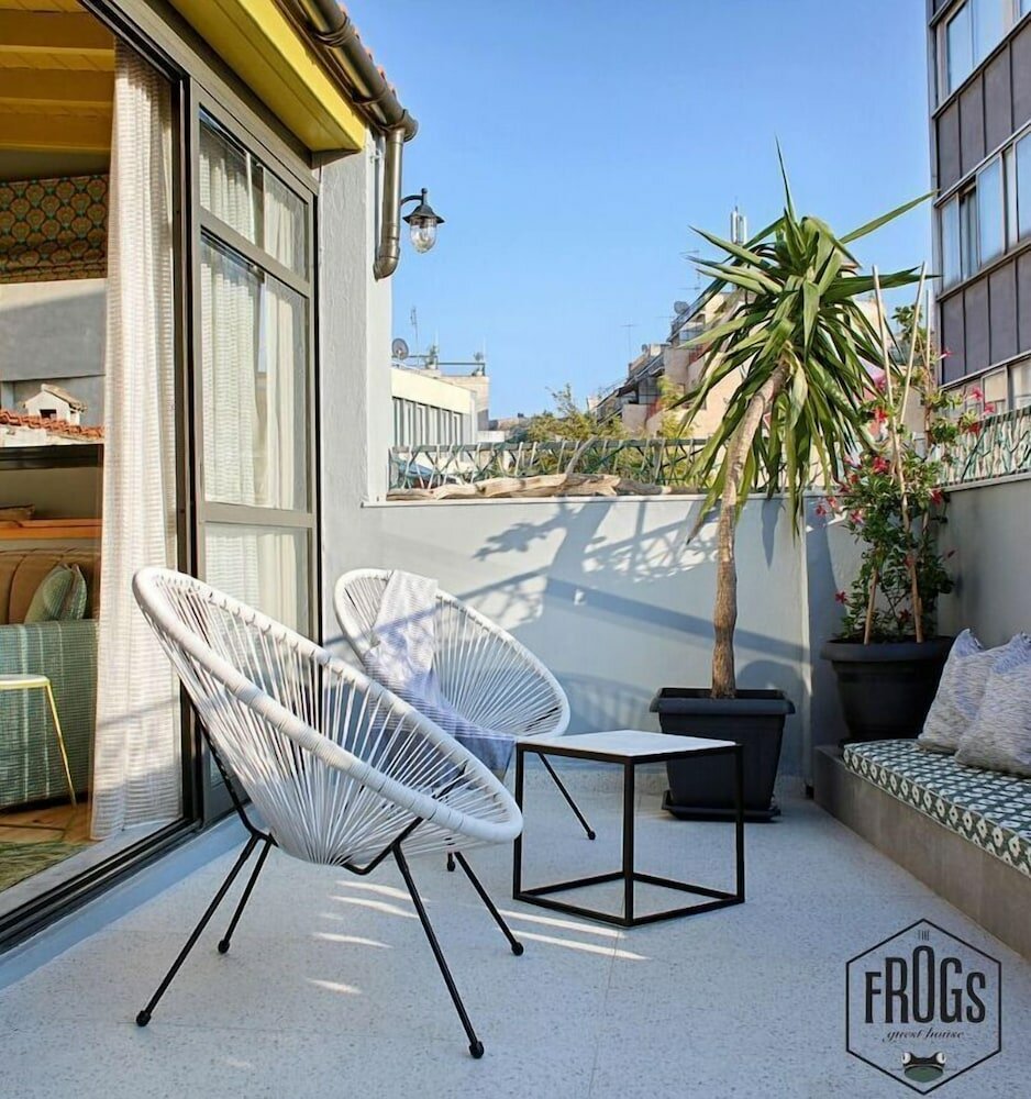 Фото The Frogs Guesthouse