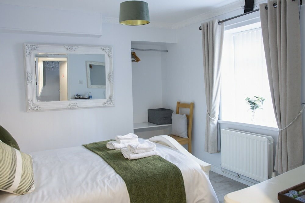 Фото Bishop Gate B&b