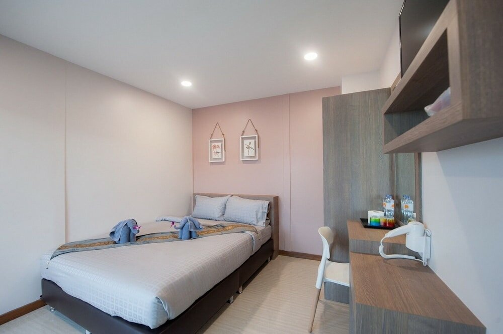 Фото The Moon Night Hotel