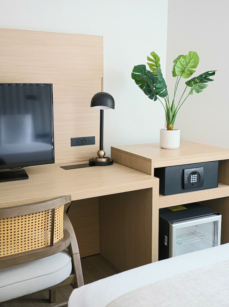 Фото Riverside Hotel