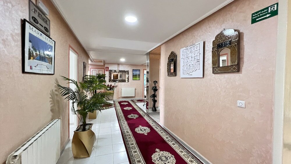 Фото Hotel Annakhil