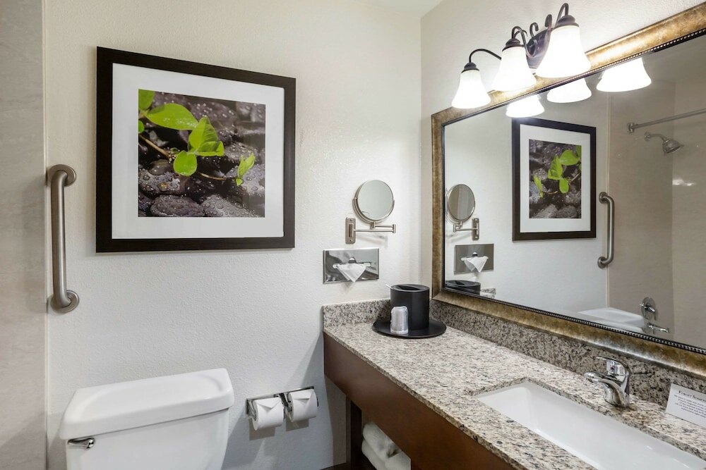 Фото Comfort Inn Castro Valley