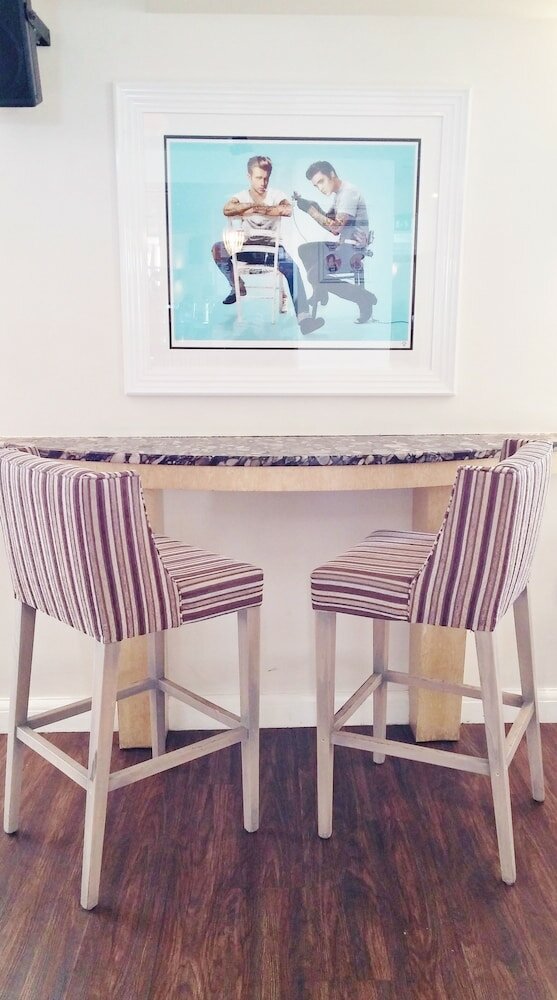 Фото Legends Hotel Brighton