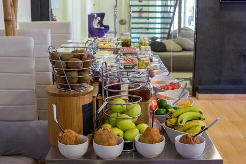 Гостиница Millenium Suites в Конакри