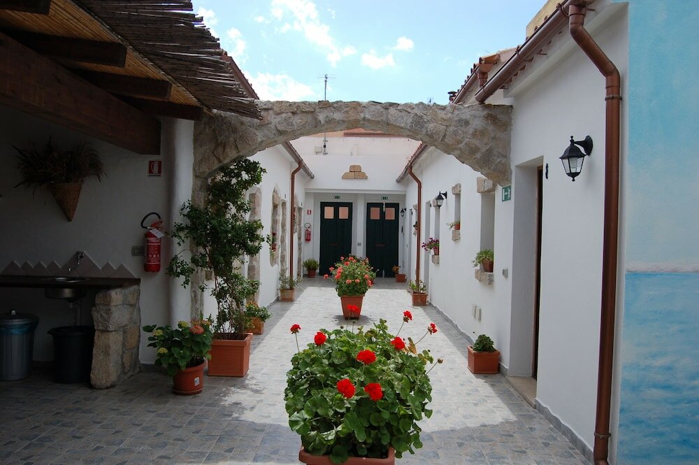 Фото Domus Olbia Inn