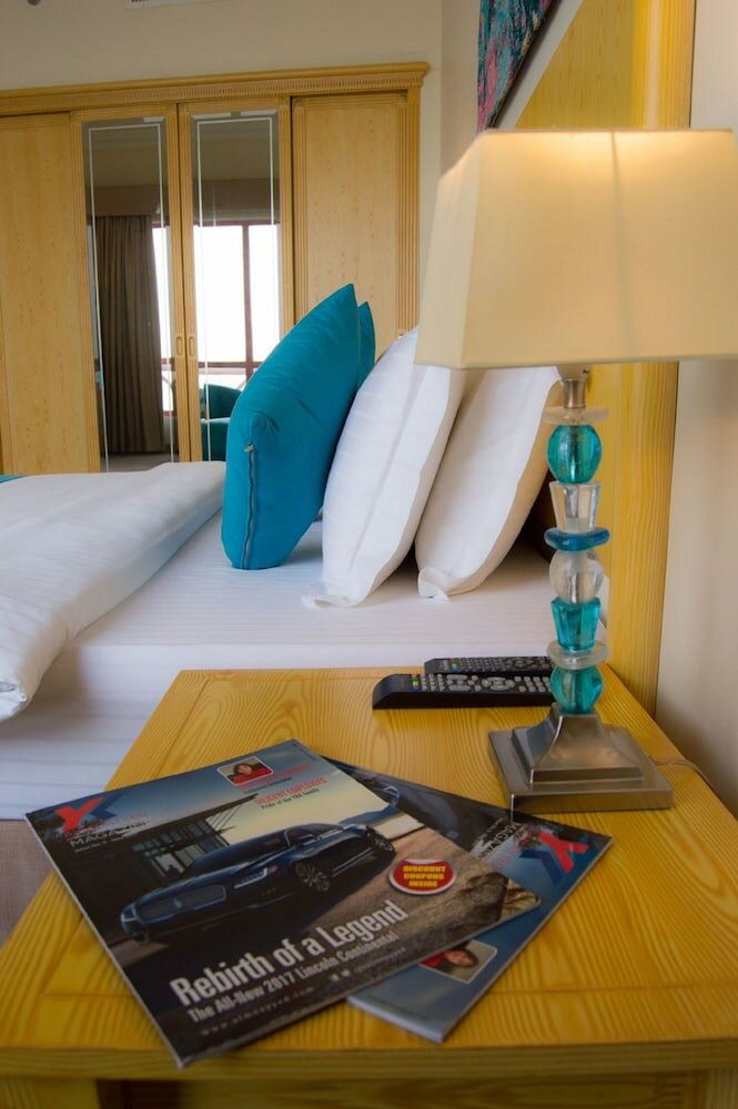 Фото Happy Days Hotel