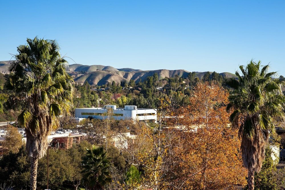 Фото Sheraton Agoura Hills Hotel