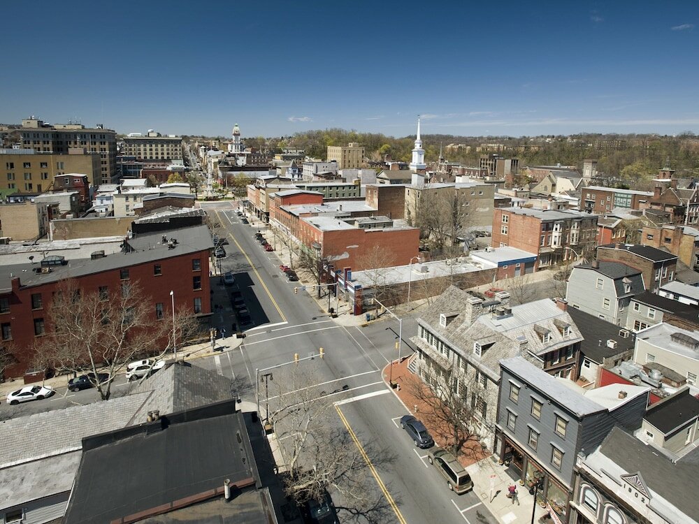 Фото Grand Eastonian Hotel & Suites