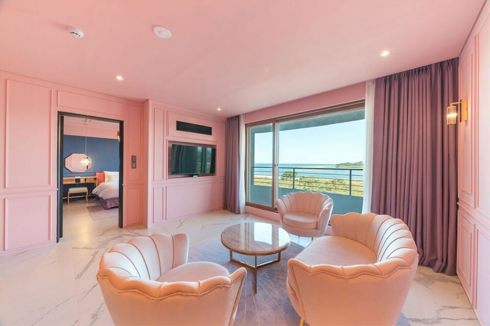 Фото Dignity Hotel