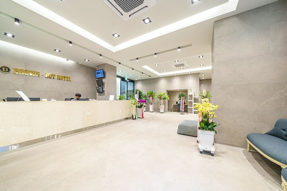 Фото Browndot Gwangju Sangmu