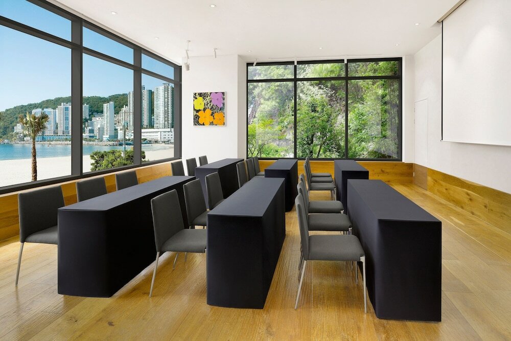 Фото Fairfield by Marriott Busan Songdo Beach