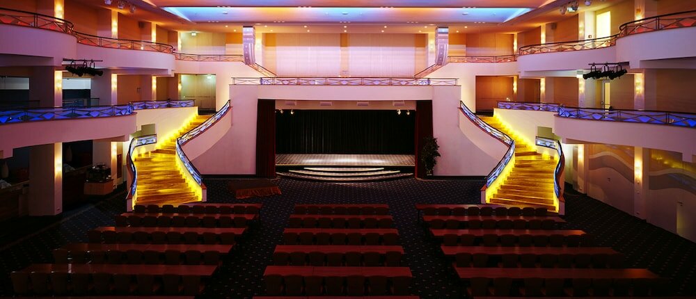 Фото La Strada Hotel