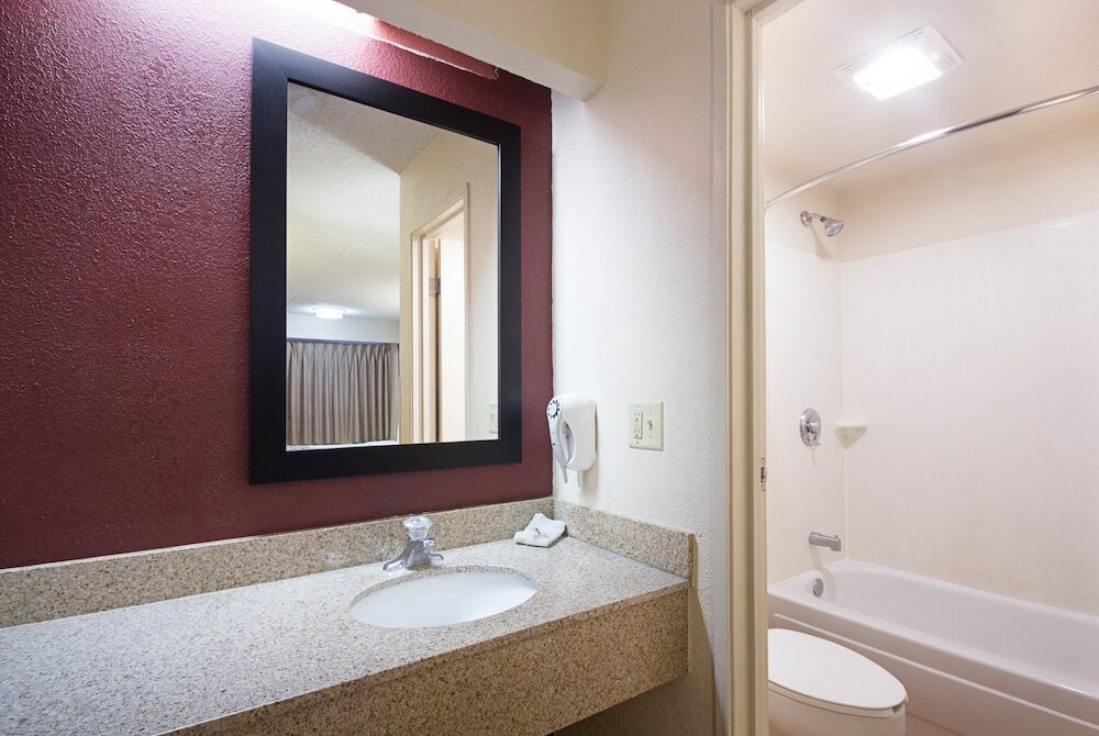 Фото Red Roof Inn Madison, Wi