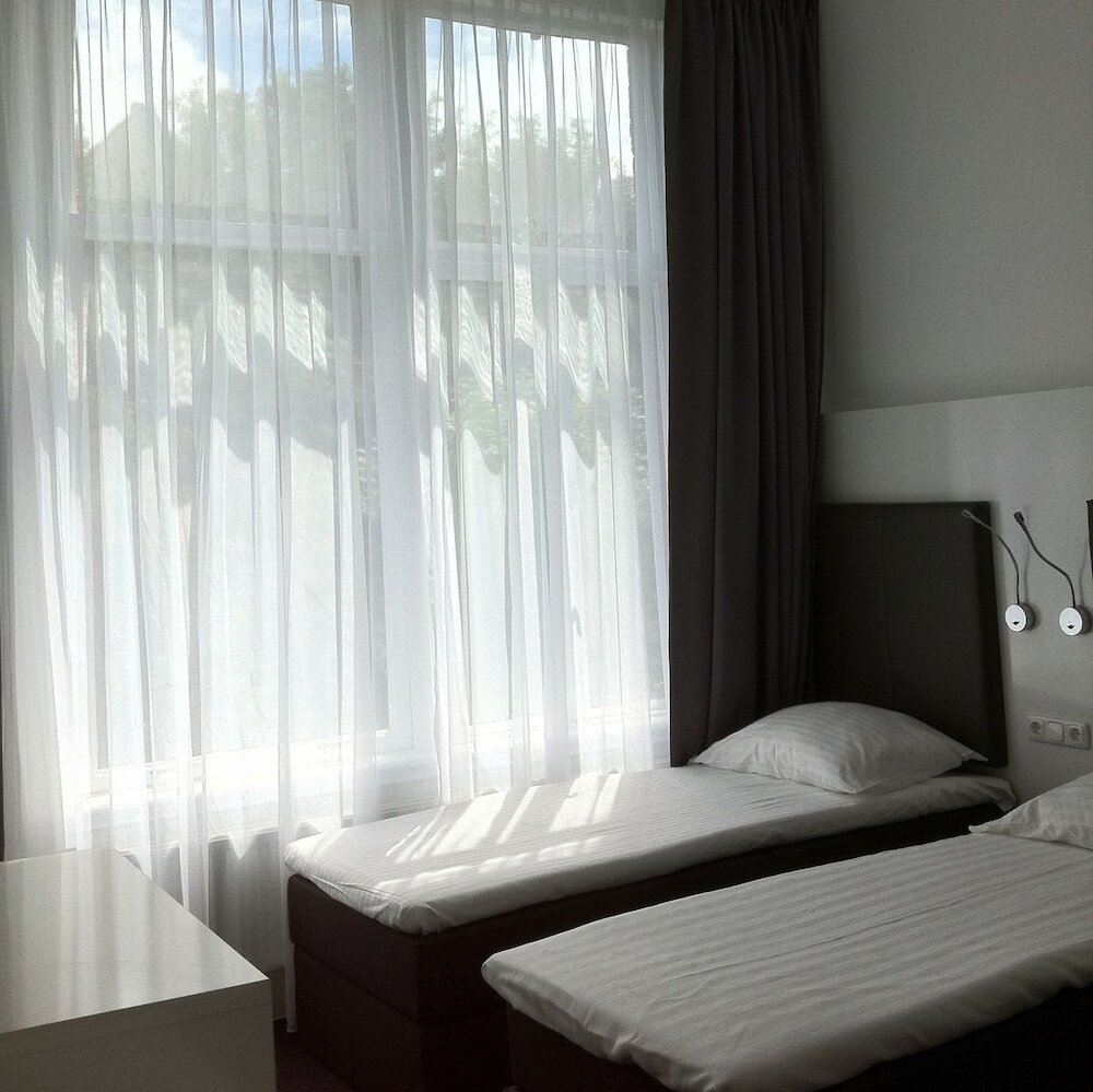 Фото Hotel Vossius Vondelpark